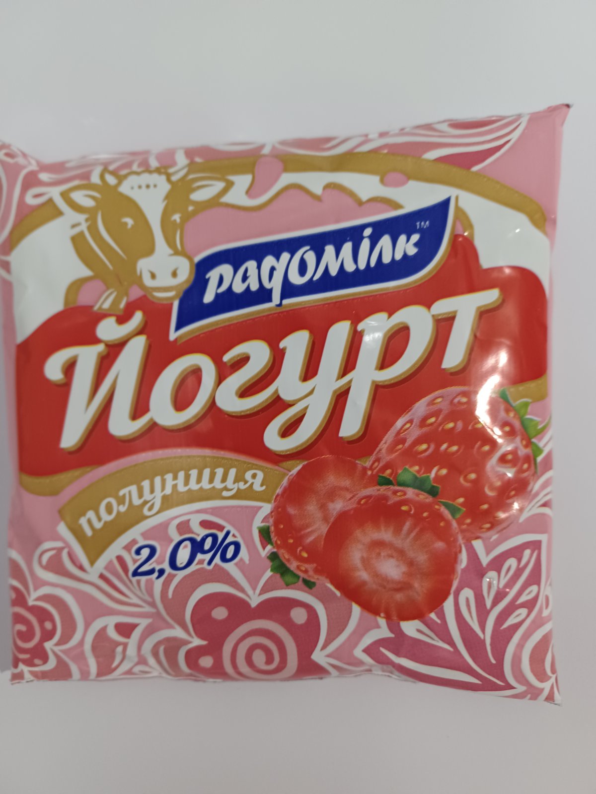 Йогурт "Елітний" РАДОМІЛК 2% полуниця 350 г., плівка поліетиленова